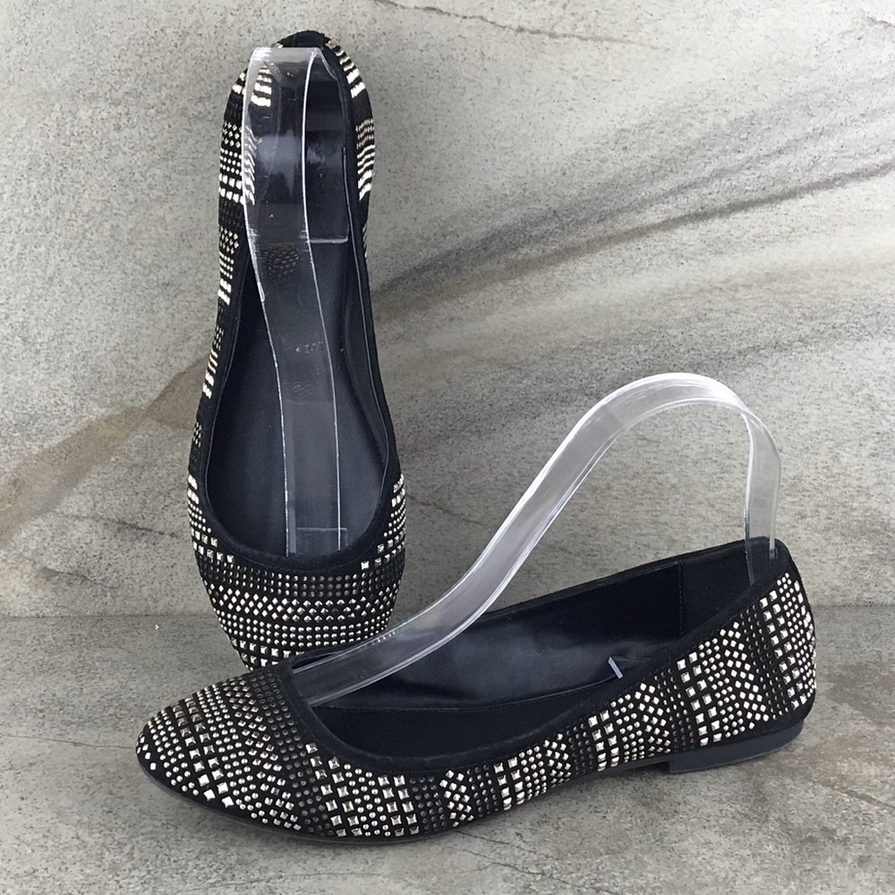 Apt. 9 Sofia Flats Size 6.5